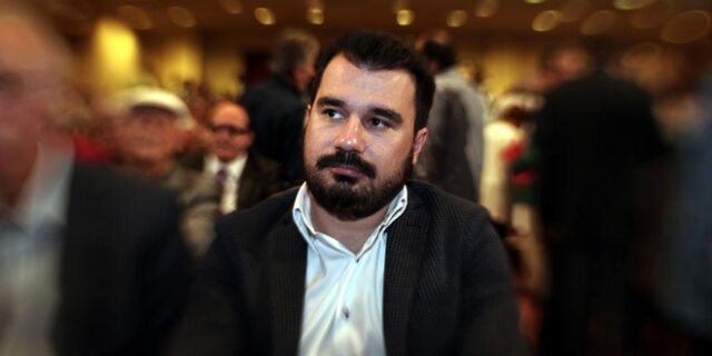 Παπαμιμίκος “δείχνει” προς μεταρρυθμιστικό κέντρο