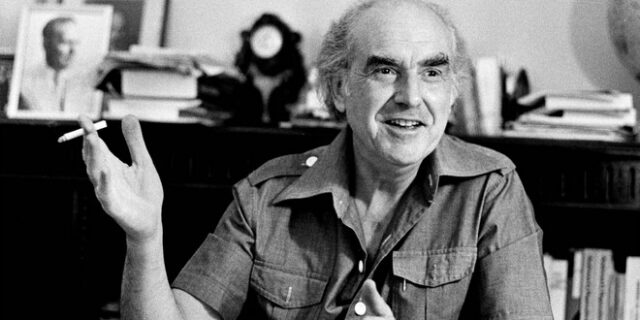 Κάλπη-κες ιστορίες: Όταν έκανε τσιγάρο η αφίσα του Ανδρέα