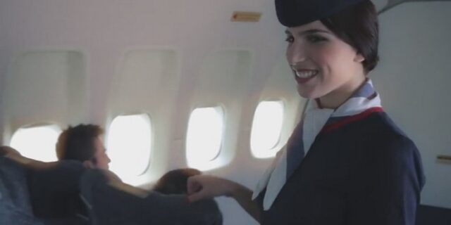 Η πρώτη πτήση του ΣΥΡΙΖΑ στο νέο προεκλογικό σποτ του ΠΑΣΟΚ