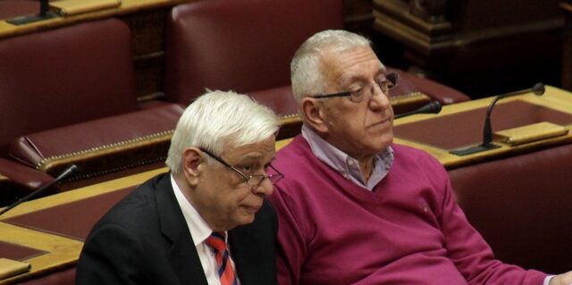 Ο Προκόπης Παυλόπουλος στο πλευρό του Νικήτα Κακλαμάνη