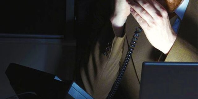 Κοριοί στα κόμματα: Ίχνη υποκλοπών σε σημεία όπου έχουν την έδρα τους