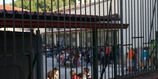 Ανοικτά μετά τις 10 το πρωί τα σχολεία στην Παιανία