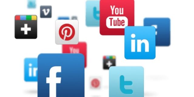 Πέντε τρόποι για να λάμψετε τη νέα χρονιά στα social media