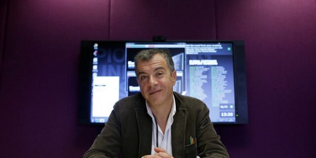 Θεοδωράκης: Δεν παίζουμε με την παραμονή της χώρας στην Ευρωζώνη. Για το Ποτάμι δεν υπάρχει άλλο νόμισμα από το ευρώ