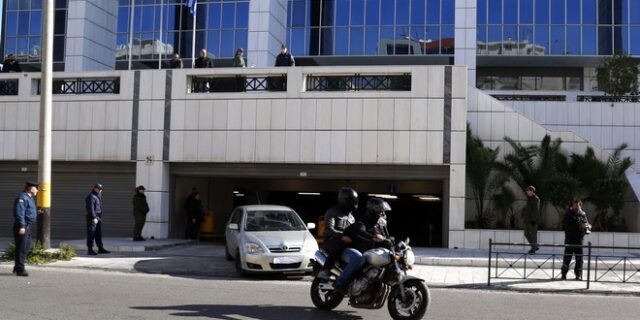 Αρνούνται οποιαδήποτε συμμετοχή σε τρομοκρατικές πράξεις οι δυο συνεργοί Ξηρού