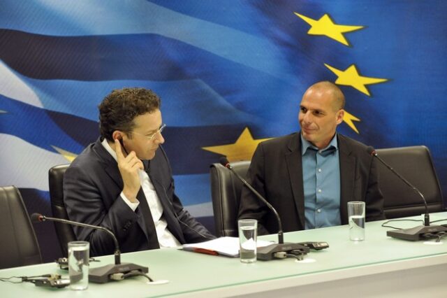 Βαρουφάκης: Συζητήθηκε “πρόγραμμα-γέφυρα” με τον Ντάισελμπλουμ