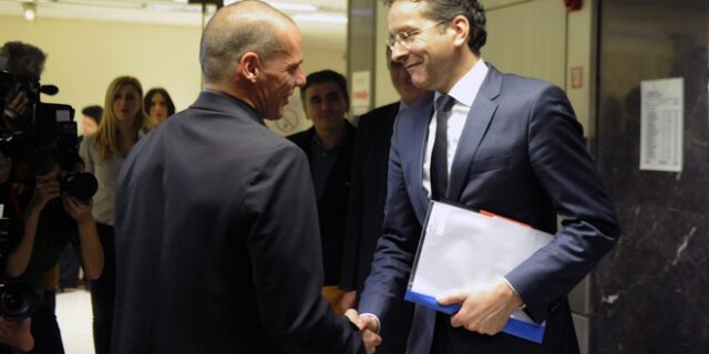 Ο Βαρουφάκης πάγωσε τον Ντάισελμπλουμ: Η κυβέρνηση δεν συνεργάζεται με την τρόικα