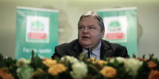 Όχι του ΠΑΣΟΚ σε τηλεμαχίες με εκπροσώπους του κόμματος Παπανδρέου