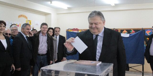 Ευάγγελος Βενιζέλος: Ο λαός να κάνει επιλογές που θα οδηγήσουν σε κάτι καλύτερο