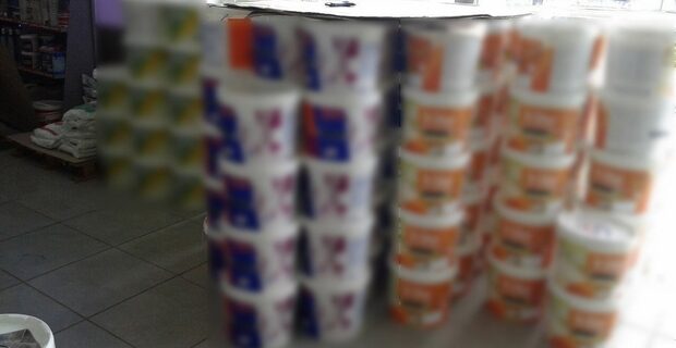 Ιδιοκτήτης χρωματοπωλείου στη Ραφήνα πουλούσε νοθευμένα χρώματα σε ανυποψίαστους πελάτες