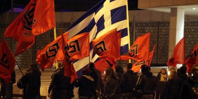 Μακρονήσια για μετανάστες και στρατιωτική θητεία για τις γυναίκες ονειρεύεται η Χρυσή Αυγή