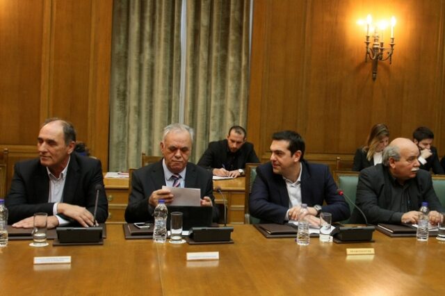 Αλέξης Τσίπρας σε υπουργούς: Όχι σπατάλες, προσεκτικοί στις δηλώσεις
