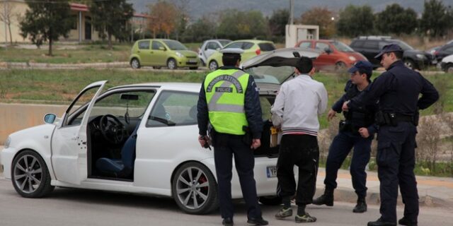 Πυροβόλησαν αστυνομικό στο Ζεφύρι. Έφοδος των ΕΚΑΜ και δύο συλλήψεις