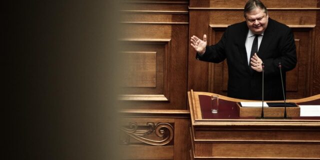 Βενιζέλος: Η Κυβέρνηση μας πηγαίνει στο Μνημόνιο 3
