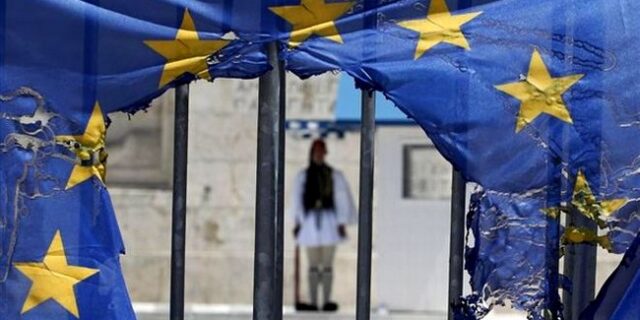 Bloomberg: Το Eurogroup, το Μνημ(α) – όνιο και ο χρόνος της Ελλάδας που λιγοστεύει