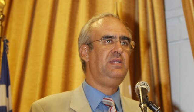 Δήμαρχος Κηφισιάς: “Η τετραμελής οικογένεια μας είναι υγιής, χάρη στην πίστη στο Θεό και την προσευχή μας”