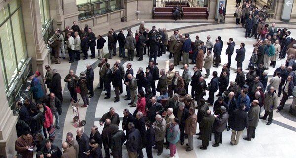 Πώς θα φορολογείται η περιουσία άνω των 300.000 ευρώ