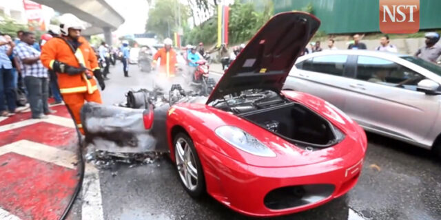 Άλλη μια Ferrari κάηκε, αυτή τη φορά στη Μαλαισία