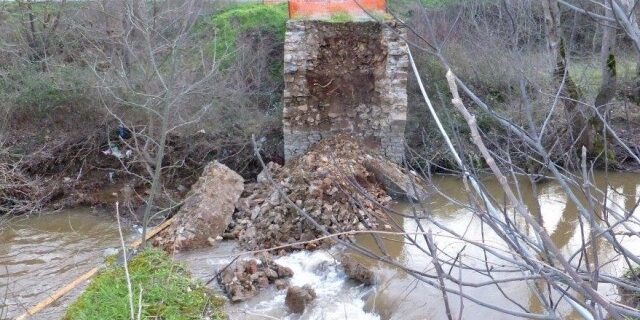 Φθιώτιδα: Κατέρρευσε ένα ακόμη ιστορικό γεφύρι