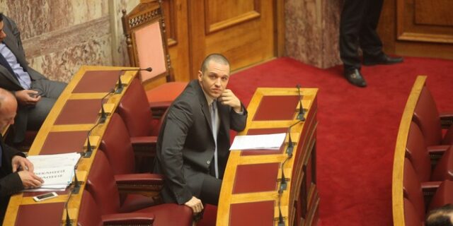 Άρση ασυλίας του Κασιδιάρη ζητά και πάλι η Δικαιοσύνη