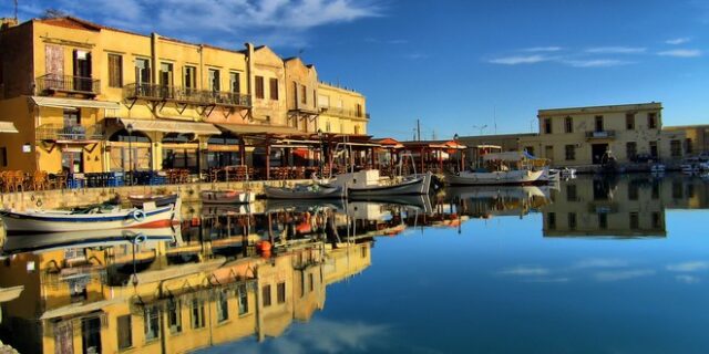 Ταξιδέψαμε στο Ρέθυμνο και ανακαλύψαμε το Ρεθεμνιώτικο Καρναβάλι