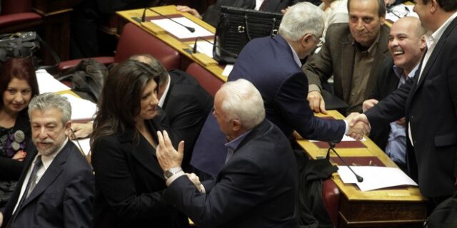 Πρόεδρος της Βουλής η Ζωή Κωνσταντοπούλου με ρεκόρ ψήφων