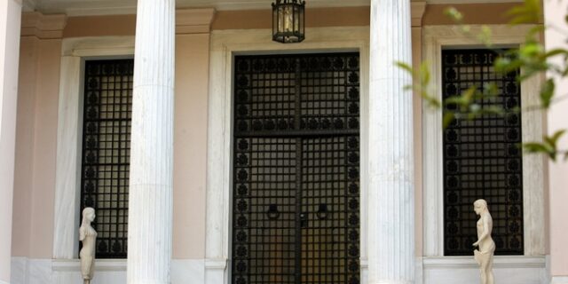 Η ώρα των πράξεων. Ανθρωπιστική κρίση, ΕΡΤ, Προστασία Α’ κατοικίας, στα πρώτα νομοσχέδια της κυβέρνησης