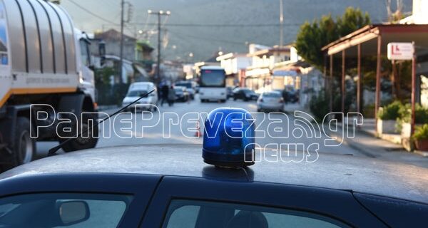 Σοκ έξω από σχολείο της Πρέβεζας: Απορριμματοφόρο πάτησε και σκότωσε 47χρονη μητέρα τριών παιδιών
