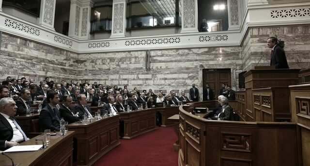 Ν.Δ: Συνέδριο vs εθνική συνδιάσκεψη