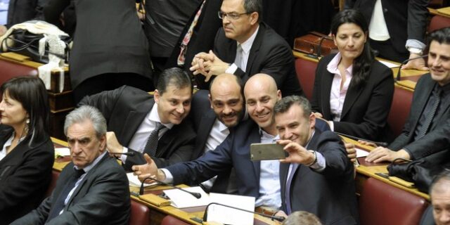 Βουλή: Το φωτορεπορτάζ της ορκωμοσίας