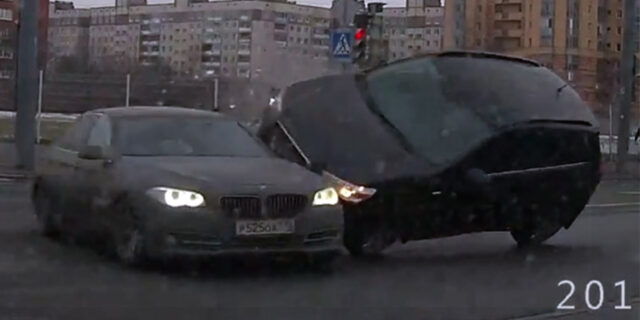 Μια συνηθισμένη μέρα στους δρόμους της Ρωσίας, μέσα από 3 τρελά βίντεο