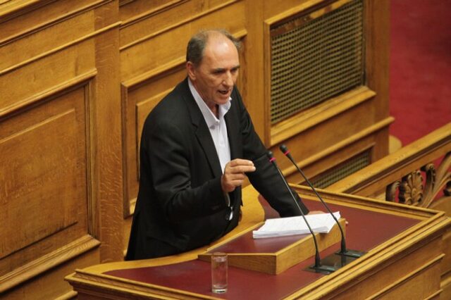 Σταθάκης: Δεν έχουμε ελλείψεις σε εισαγόμενες πρώτες ύλες και προϊόντα