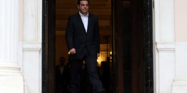 Την ανακοίνωση του υποψηφίου Προέδρου της Δημοκρατίας συζητούν στο Μέγαρο Μαξίμου