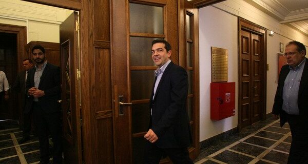 Συζήτηση με επιφυλάξεις και αντιρρήσεις στο Κυβερνητικό Συμβούλιο