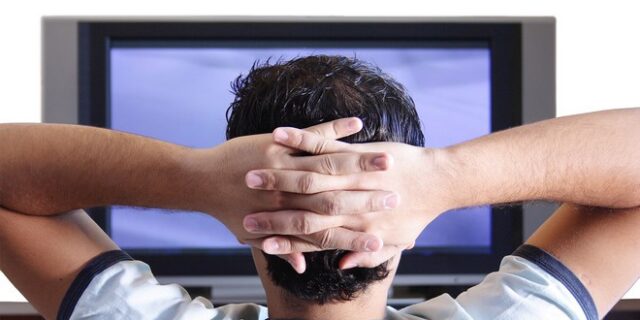 Αυτή την Κυριακή έχεις κάθε λόγο να καθίσεις σπίτι
