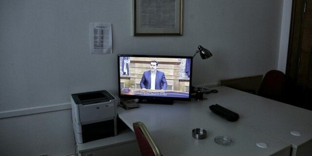 Η κυβέρνηση και το φάντασμα του (Γκραούτσο) Μαρξ
