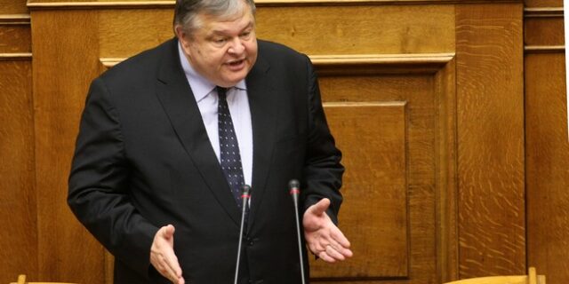 Βενιζέλος: Ναι στη σκληρή διαπραγμάτευση αλλά όχι στη ρήξη. Η στροφή χρειάζεται προσοχή