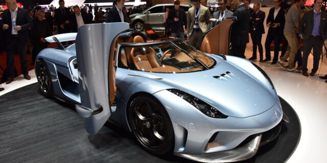 Koenigsegg Regera. Σπάει τα …κοντέρ το υβριδικό των 1.800 ίππων