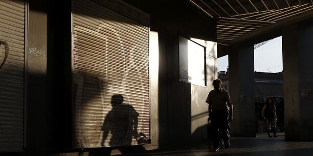 Αυστρία: Η φτωχοποίηση των Ελλήνων οφείλεται στη νεοφιλελεύθερη πολιτική της τρόικας