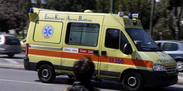 Νεκρή βρέθηκε ηλικιωμένη σε πλημμυρισμένο δρόμο στην Σαλαμίνα