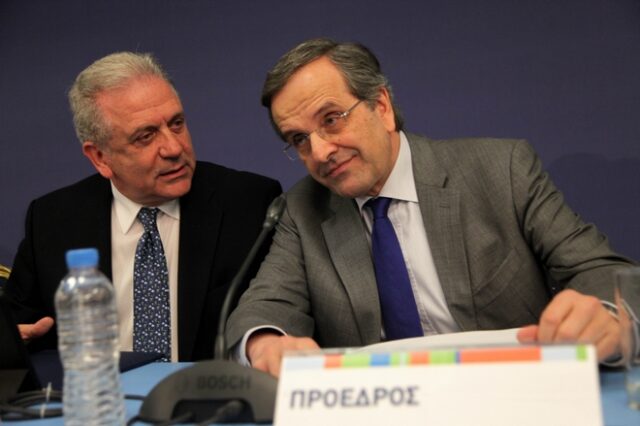 Ο Αβραμόπουλος ανακατεύει εκ νέου την πολιτική και εσωκομματική τράπουλα