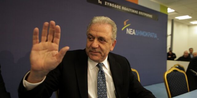 Αβραμόπουλος: Χαιρετίζω την επιτυχή επιχείρηση διάσωσης μεταναστών από τις ελληνικές αρχές