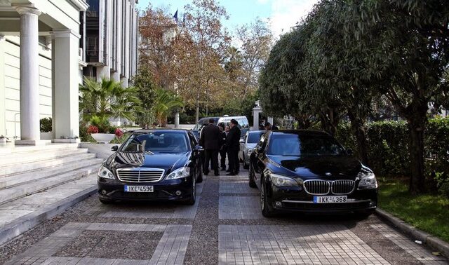 Πολλά τα ‘όχι’ βουλευτών του ΣΥΡΙΖΑ για τα αυτοκίνητα. 40% της αποζημίωσης στο κόμμα