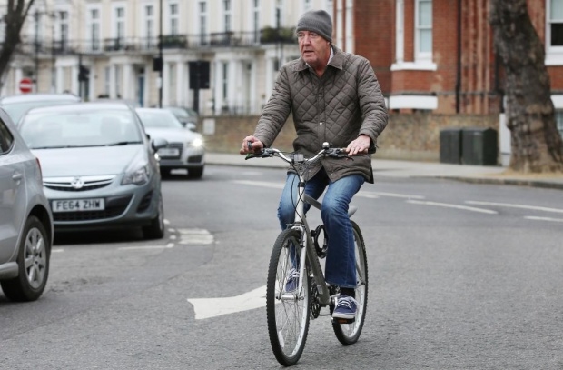 Είναι οριστικό: Το BBC απέλυσε τον Jeremy Clarkson. Αλλάζει κανάλι το Top Gear;