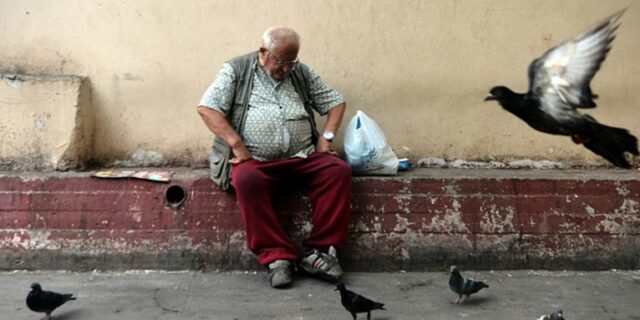Μέτρα για ανθρωπιστική κρίση: Επιδότηση ενοικίου σε έως 30.000 νοικοκυριά και δωρεάν ρεύμα το μήνα