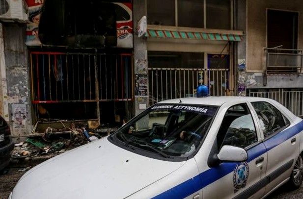 Η ‘Μηδενική Περίπολος/Εμπρηστές της Γειτονιάς’ πίσω από την επίθεση στα γραφεία του ΣΥΡΙΖΑ