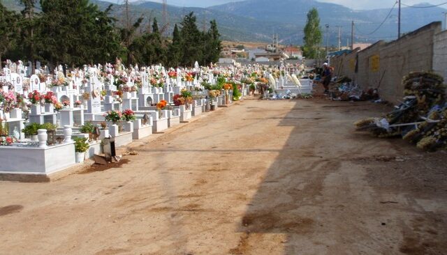 Φόνος στο νεκροταφείο. Τον σκότωσε γιατί είχε βιάσει εκείνη και τις αδερφές της