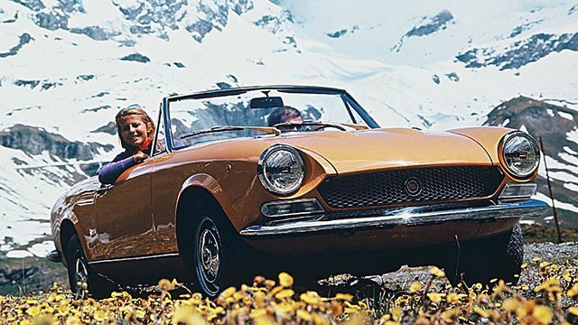 Η Fiat ετοιμάζει την επιστροφή του 124 Spider