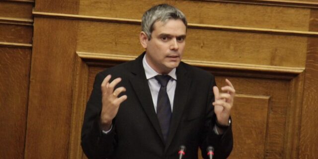 Παραίτηση Κατρούγκαλου ζητά η Νέα Δημοκρατία