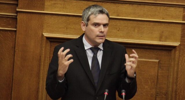 Παραίτηση Κατρούγκαλου ζητά η Νέα Δημοκρατία